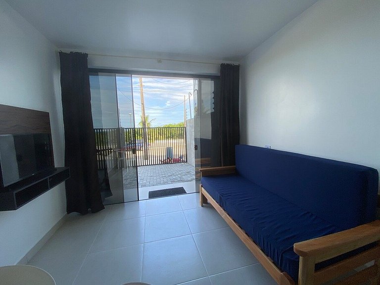 Apartamento térreo maior, 01 dormitório
