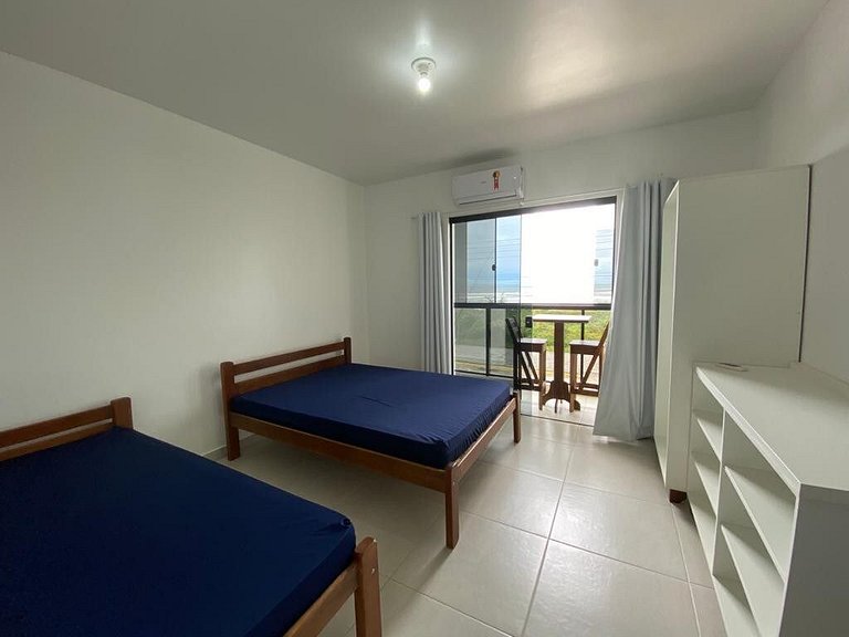 Apartamento 1º andar, 02 dormitórios