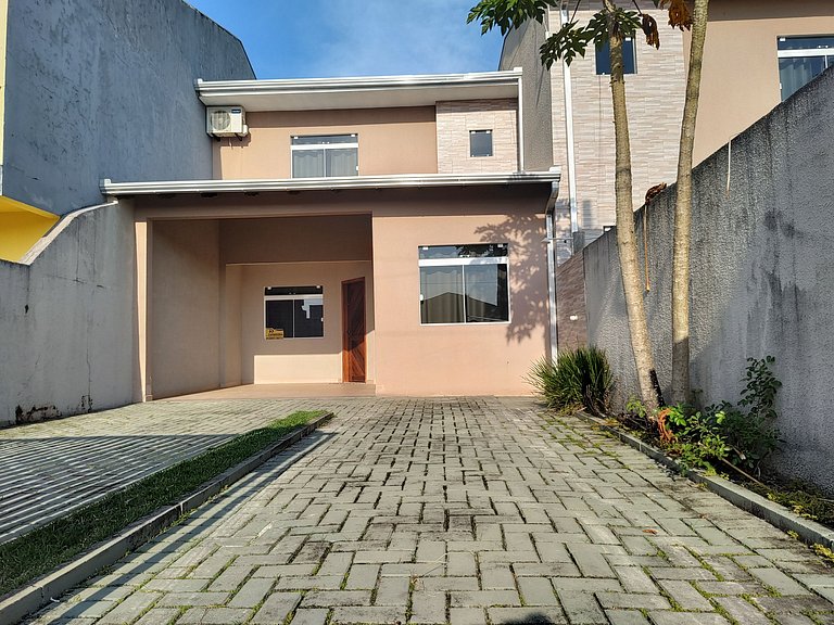 LINDO sobrado 4 domitorios com piscina prox DA PRAIA