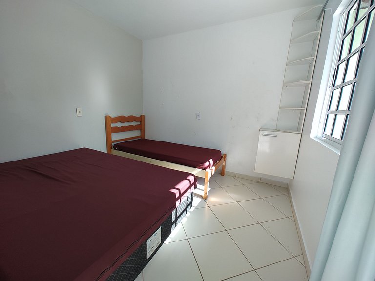 Casa com piscina próximo ao mar e calçadão - Ipanema/PR