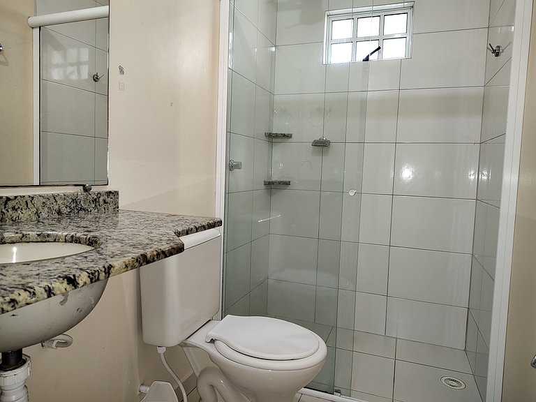 Casa com piscina próximo ao mar e calçadão - Ipanema/PR