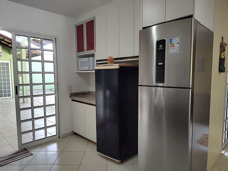 Casa com piscina próximo ao mar e calçadão - Ipanema/PR