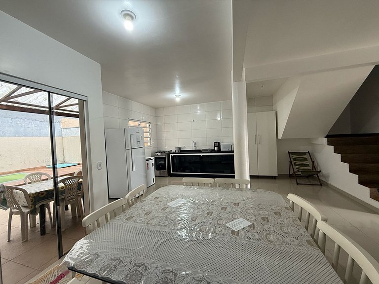 LINDO sobrado 4 domitorios com piscina prox DA PRAIA