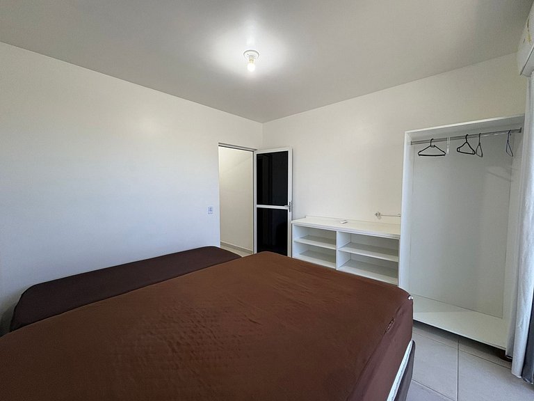 Apartamento 1º andar, 01 dormitório