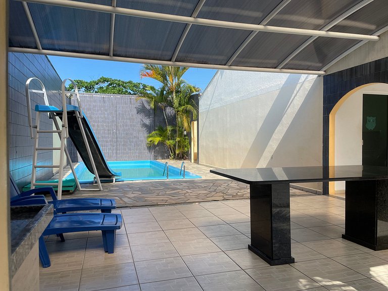 Casa com piscina Ipanema/PR
